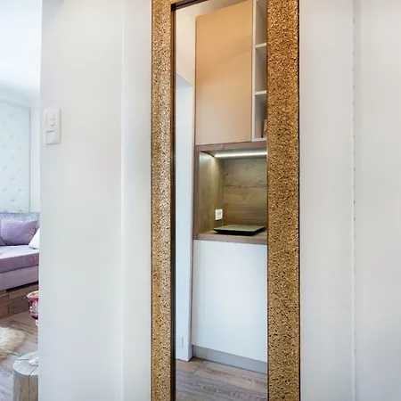 New, Stylish And Modern Central Studio, Free Parking Celje Buitenkant foto