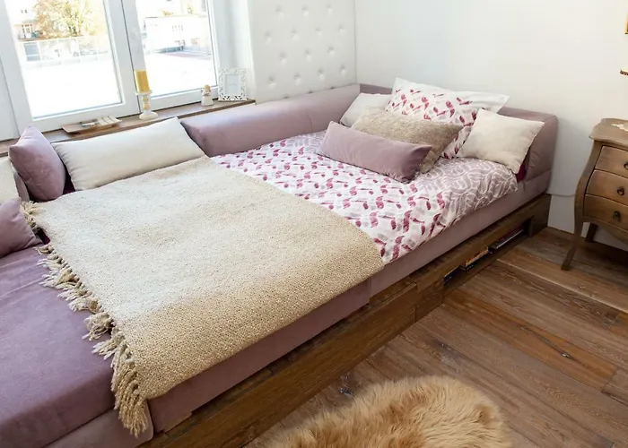 New, Stylish And Modern Central Studio, Free Parking