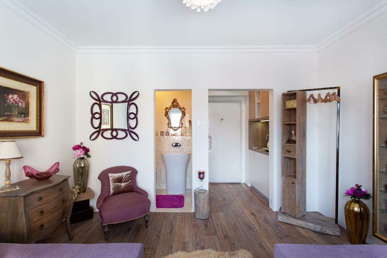 Apartment New, Stylish And Modern Studio, Free Parking *