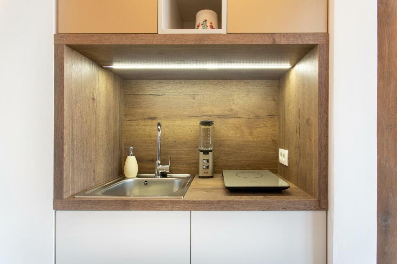 New, Stylish And Modern Studio, Free Parking *